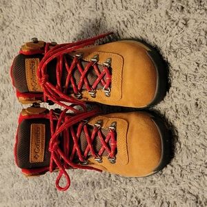 Columbia Snow/Hiker boots